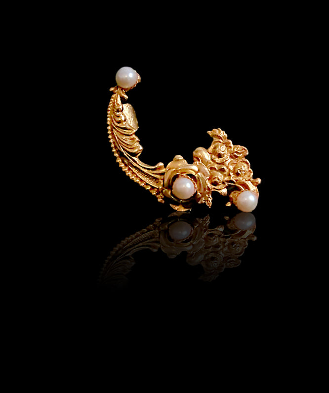 Tri Pearl Baroque Earcuff